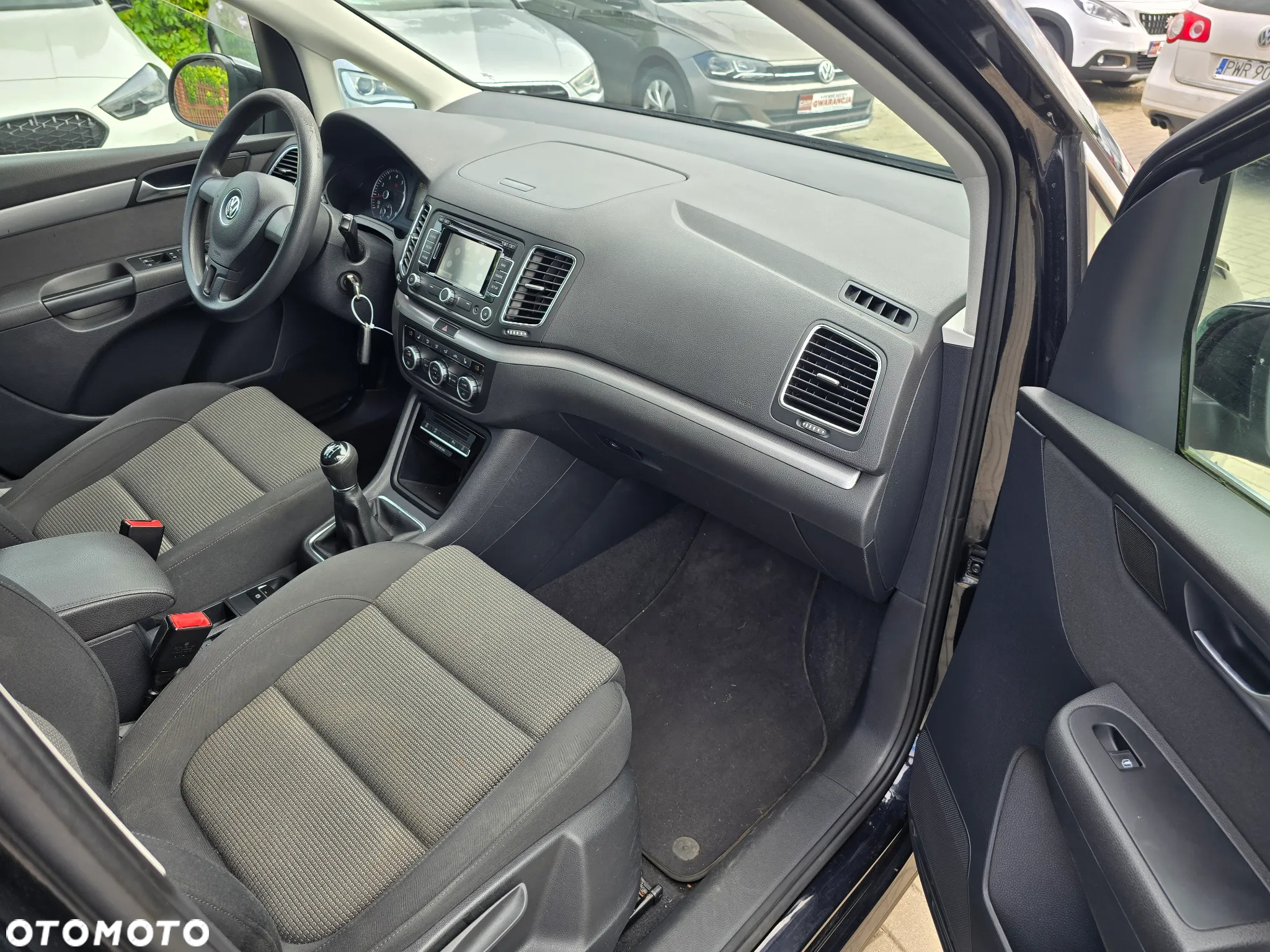 Volkswagen Sharan - 11