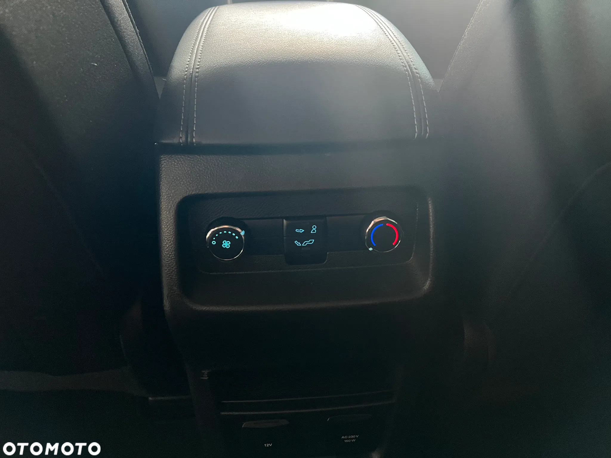 Ford Galaxy 2.0 EcoBlue Titanium - 36