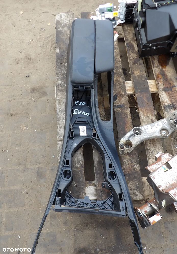 BMW - E65 ,E66 - TUNEL ŚRODKOWY - 7926481 - 1