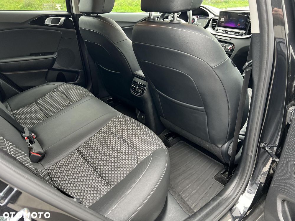Kia XCeed - 19