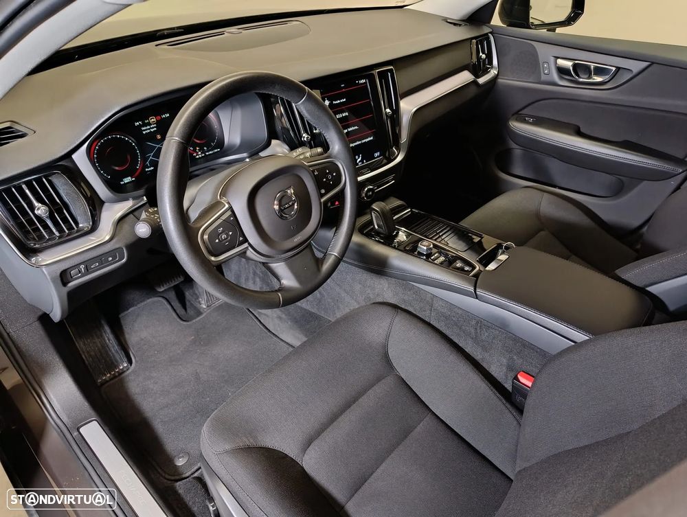 Volvo V60 2.0 T6 AWD TE R-Design Expression - 17