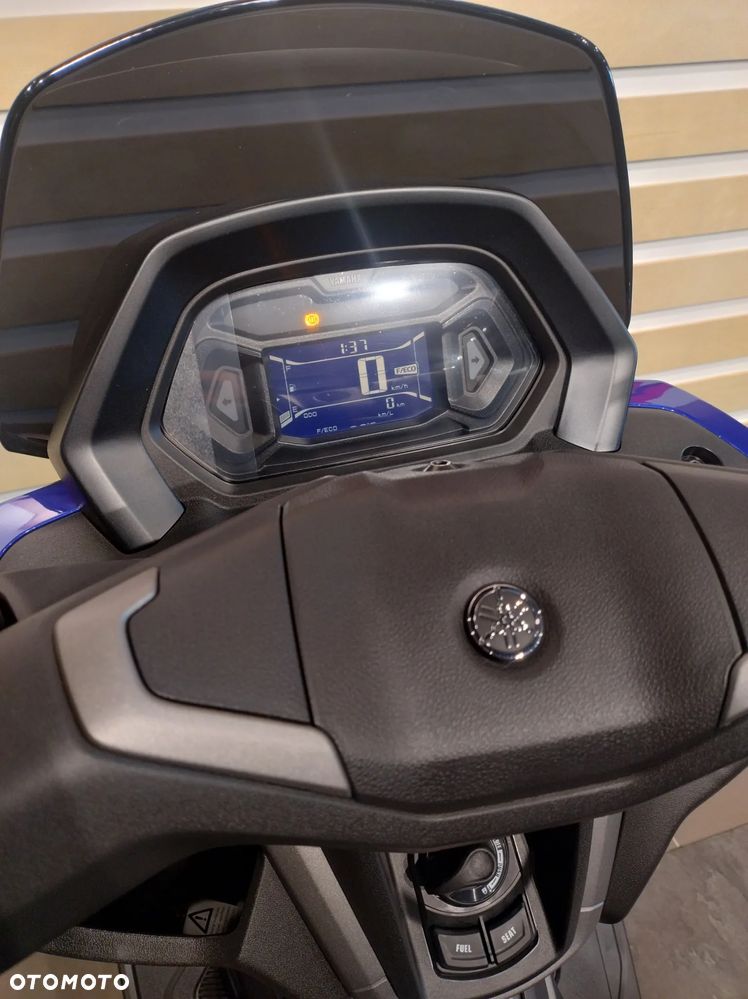 Yamaha NMAX - 5