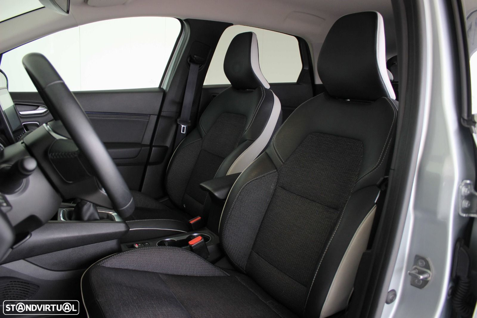 Renault Captur 1.0 TCe Intens - 36