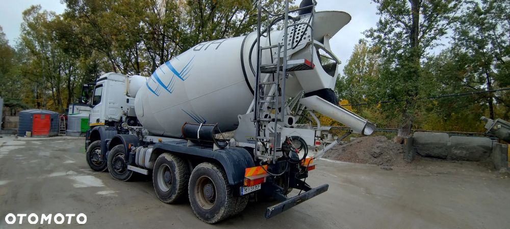 Mercedes-Benz Arocs - 2