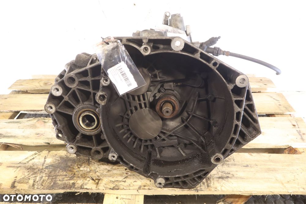 SKRZYNIA BIEGÓW 6 BIEGOWA OPEL INSIGNIA A  F40 - 1