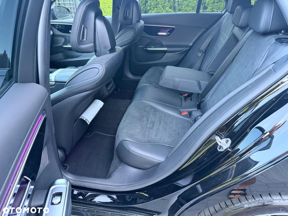 Mercedes-Benz Klasa C 300 d 9G-TRONIC AMG Line - 21