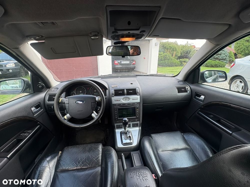 Ford Mondeo 2.0 TDCI Ambiente - 20