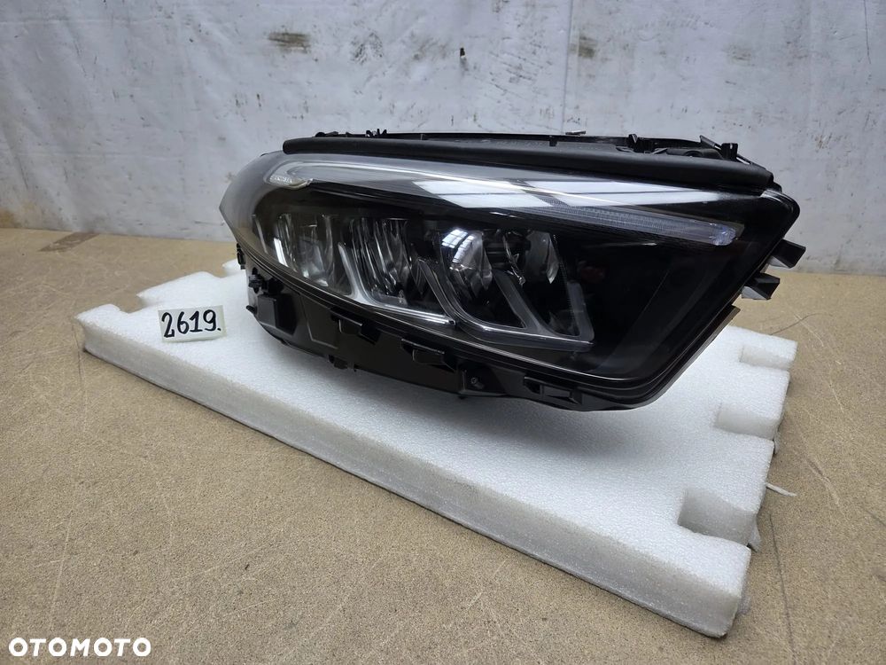 Mercedes W177 A klasa A1779062206 lampa prawy prawa przód przednia - 2