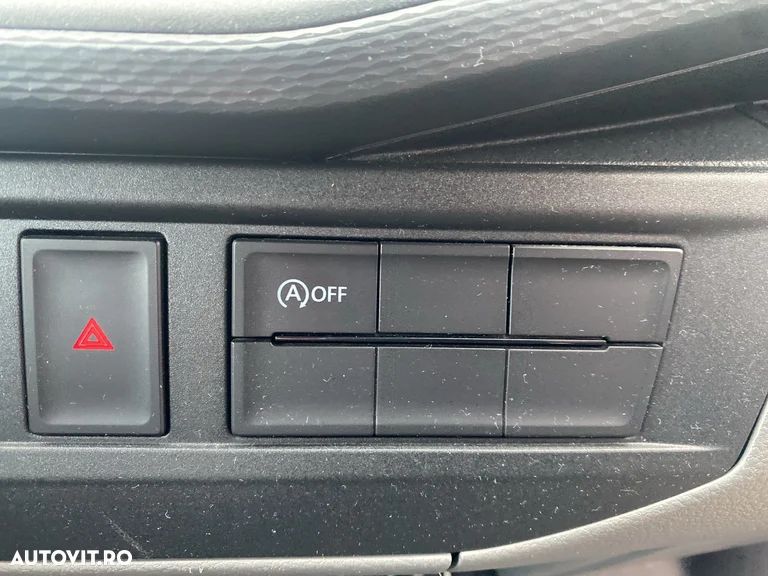 Volkswagen Multivan - 28