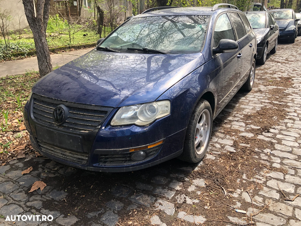 Dezmembrez VW Volkswagen Passat B6 albastru break BMP 2007