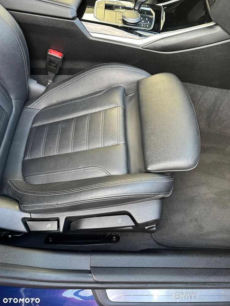 BMW Seria 3 320i Touring Sport Line - 29