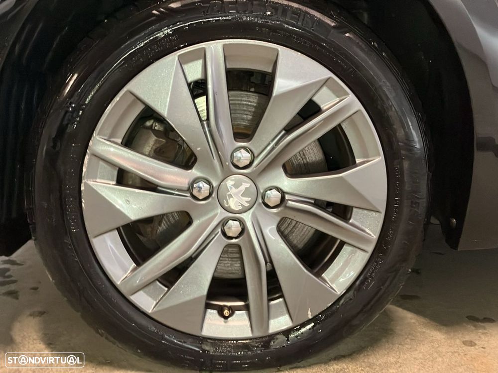 Peugeot e-208 50 kWh Allure Pack - 9