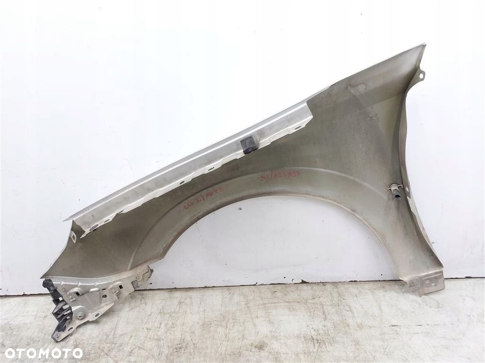 Błotnik przedni prawy Opel Vectra C   2005-2008 LIFT LAKIER  Z157 SREBRNY - 7