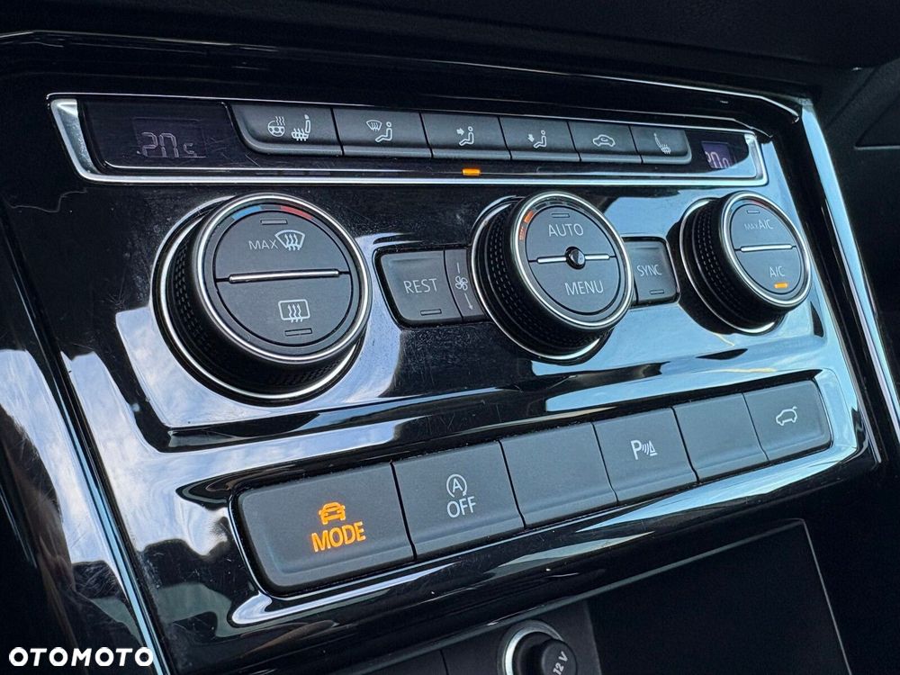 Volkswagen Touran 1.5 TSI EVO Highline DSG - 30