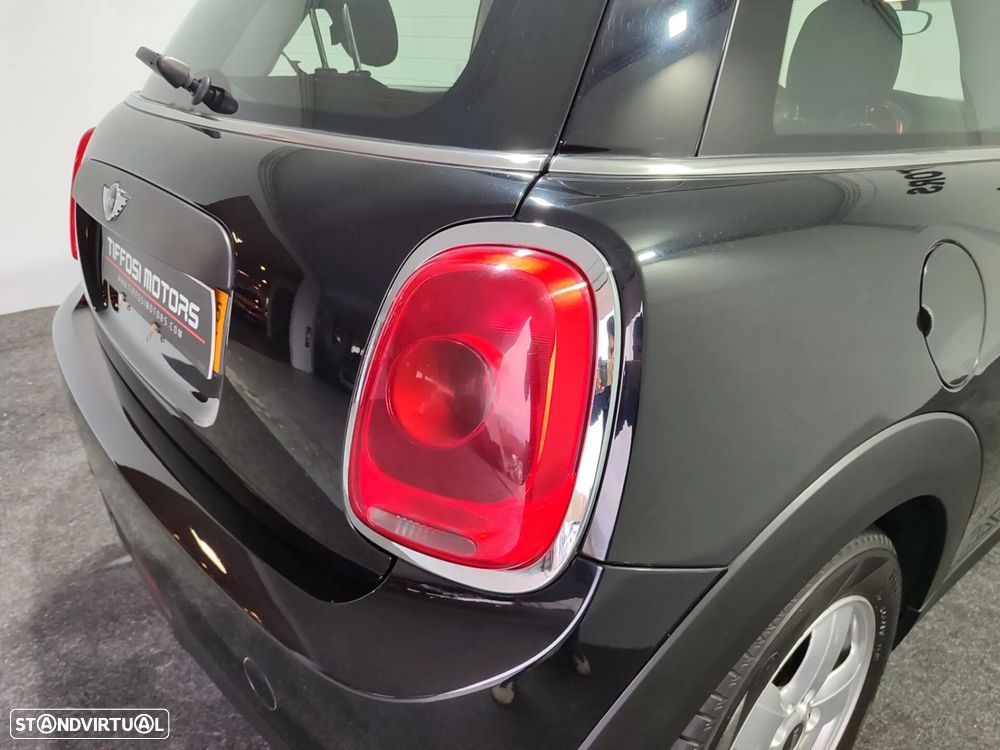 MINI 3 Portas One D - 11