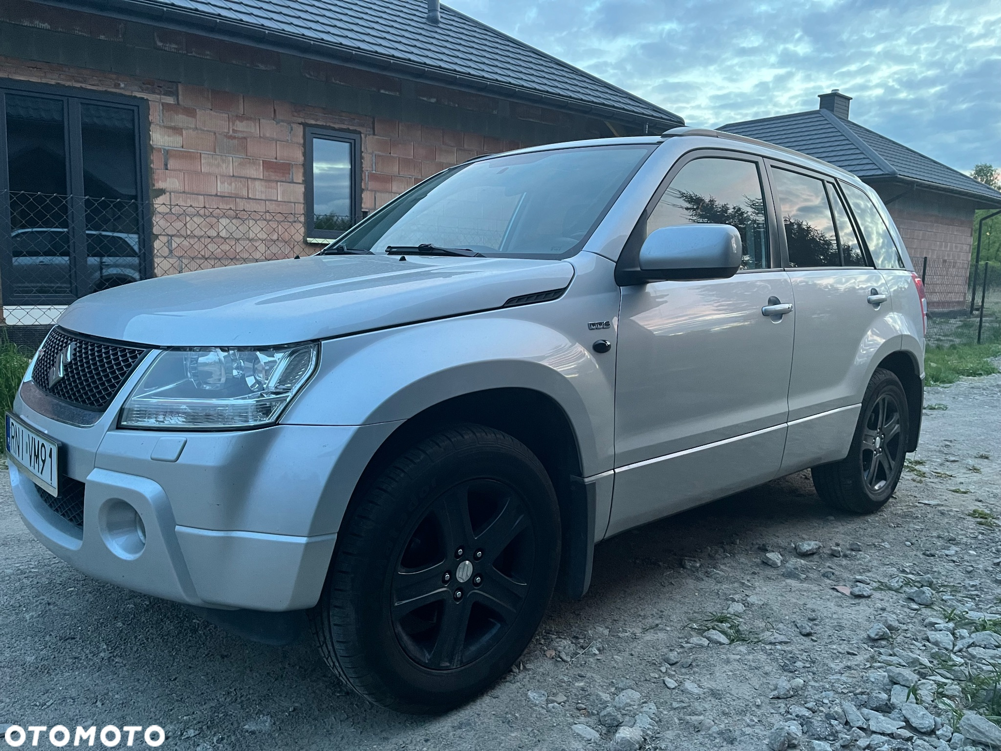 Suzuki Grand Vitara 1.9 DDiS De luxe - 2