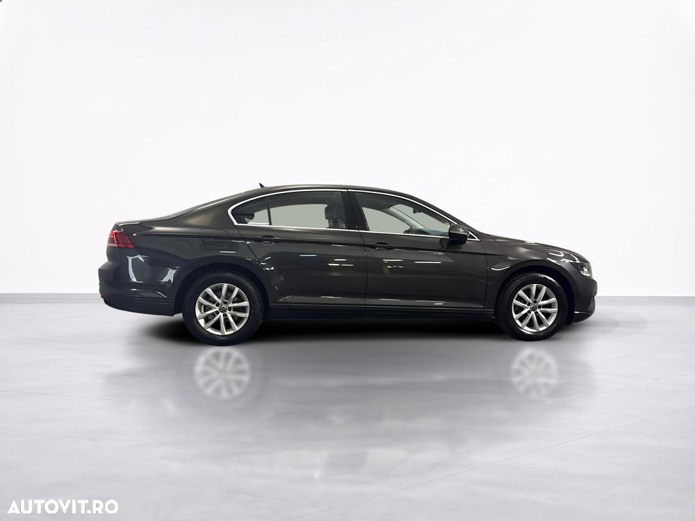 Volkswagen Passat - 7