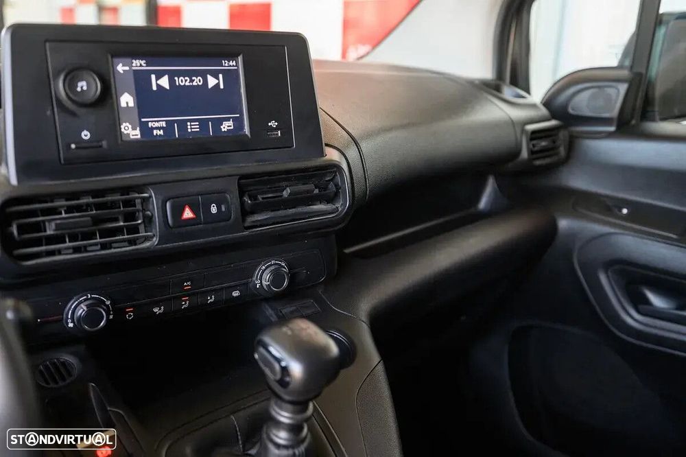Peugeot Partner 1.5 BlueHDi Pro Longa - 31