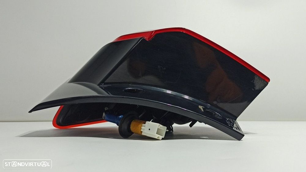 FAROLIM TRASEIRO DIREITO MITSUBISHI ASX (GA0W) MOTION 2WD - 2