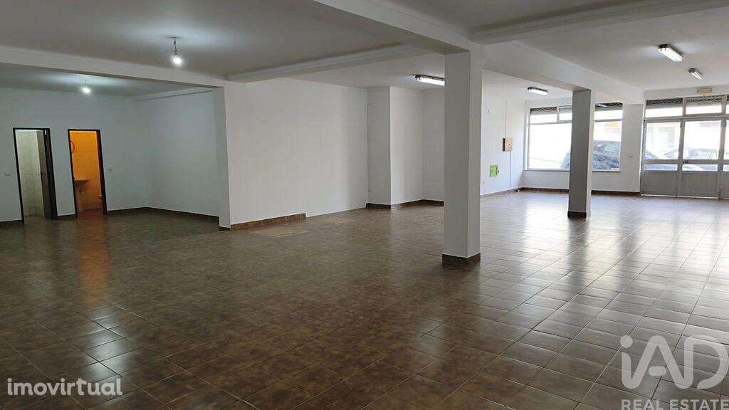 Loja / Estabelecimento Comercial em Cadaval e Pêro Moniz de 142,00 m2 - Grande imagem: 4/18