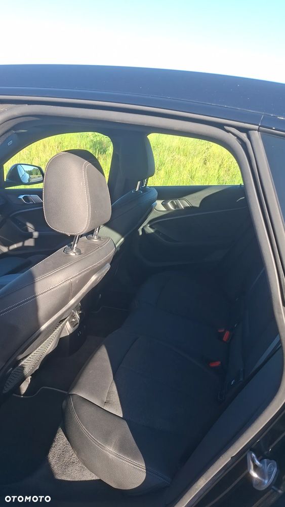 BMW Seria 2 218i M Sport sport - 12