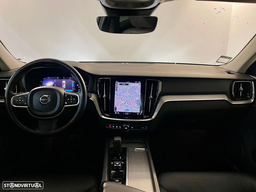 Volvo V60 2.0 B4 Momentum Geartronic - 2