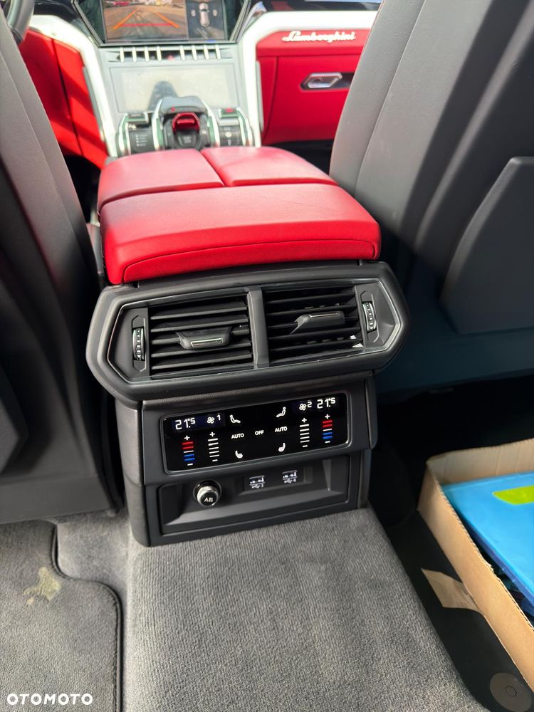 Lamborghini Urus - 13