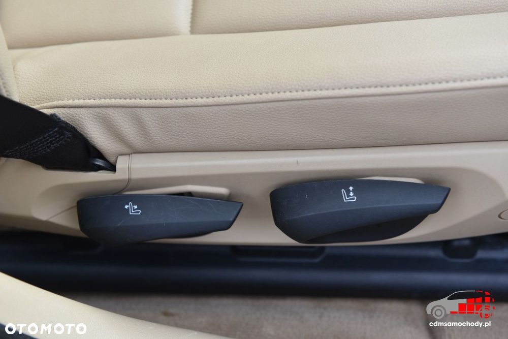 BMW Seria 3 - 36