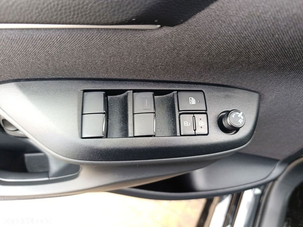 Toyota Yaris Hybrid 1.5 Style - 30