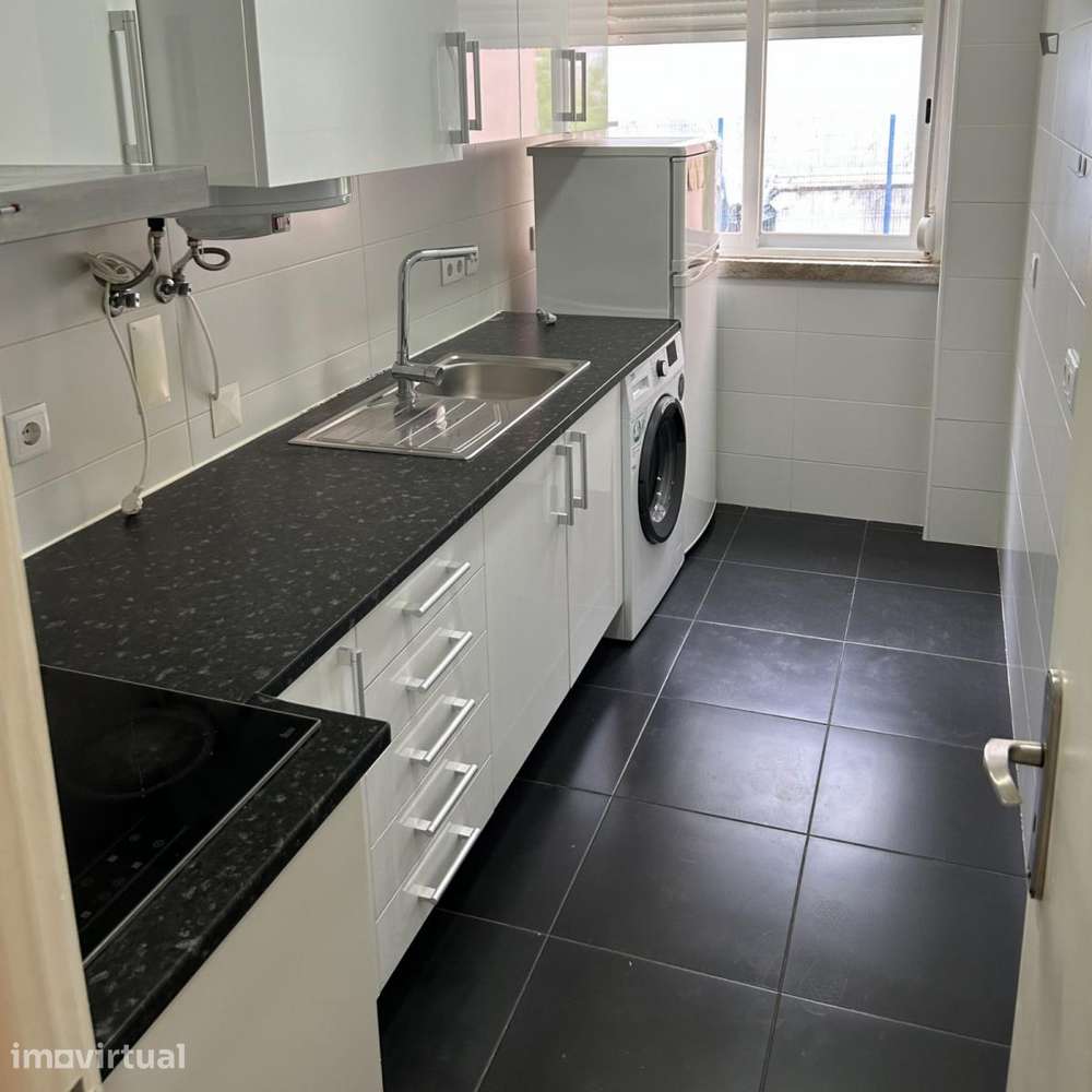 Apartamento com 2 quartos - localizado em Entrecampos Lisbon - Grande imagem: 3/18