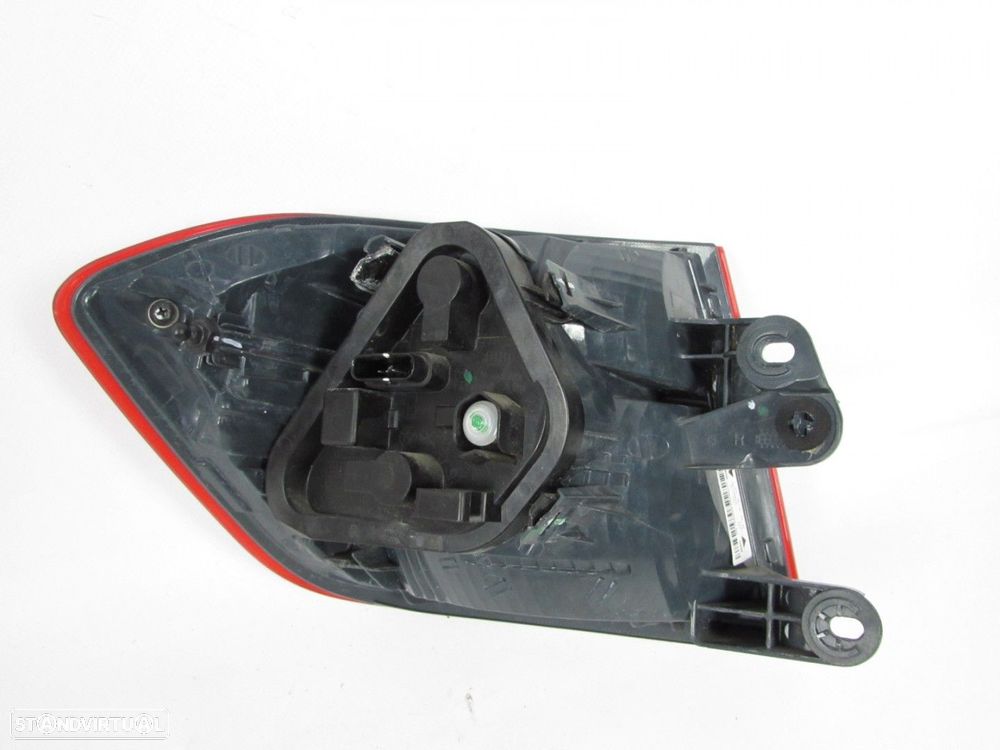 Farolim do Painel Direito/Trás Seminovo/ Original BMW 3 (F30, F80) 63217312846.. - 4