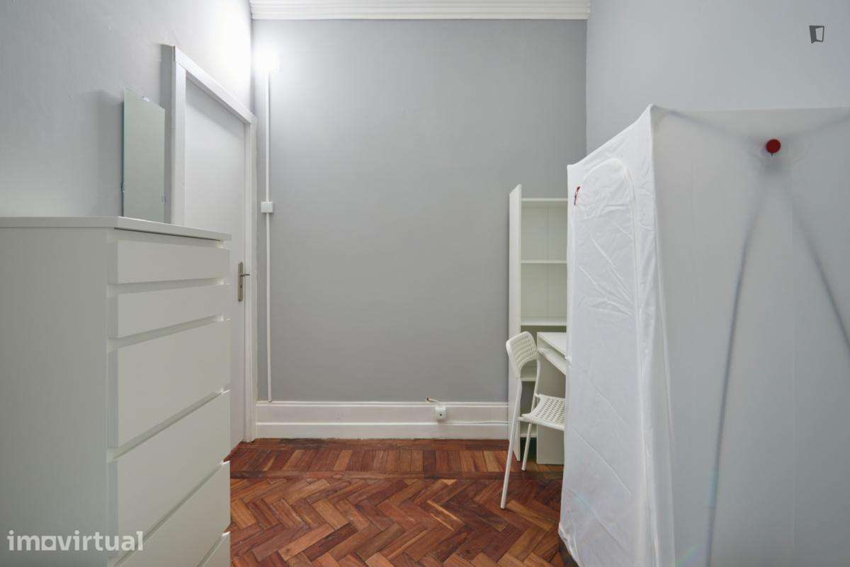Quarto - localizado em Saldanha Lisbon - Grande imagem: 4/15