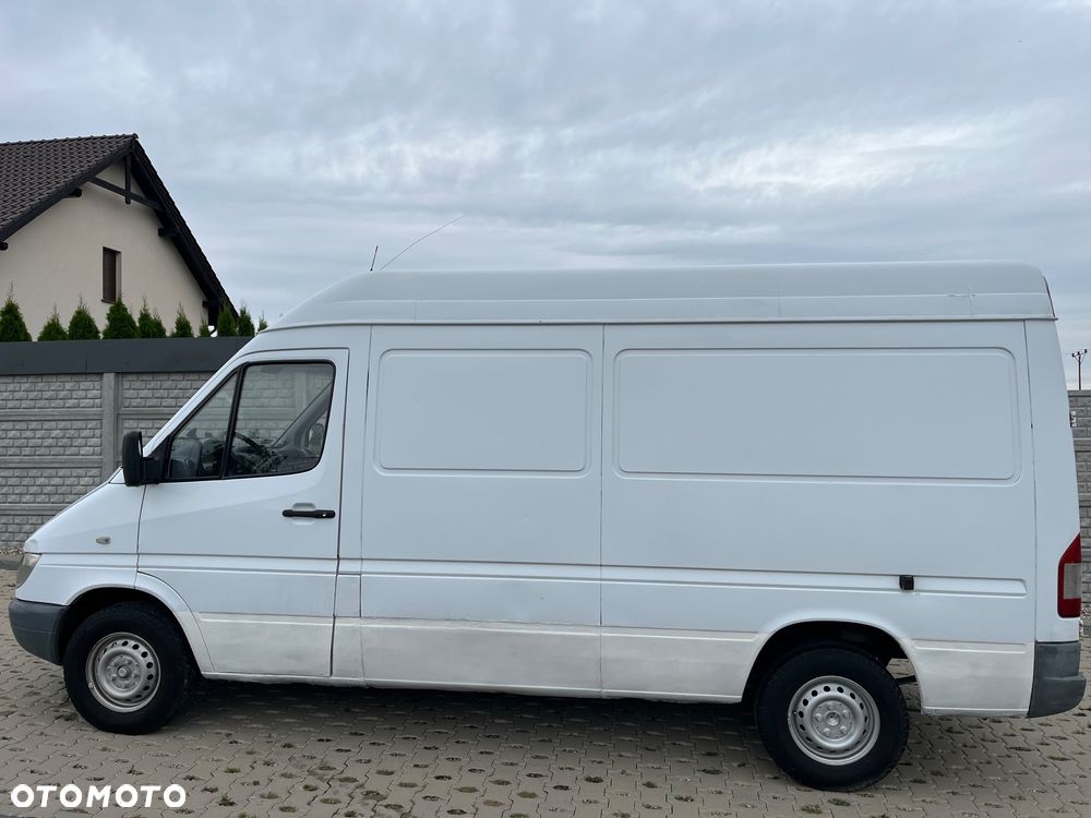Mercedes-Benz Sprinter - 6