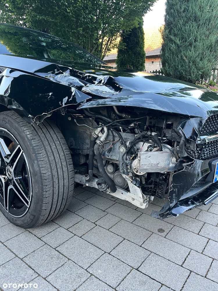 Mercedes-Benz Klasa A 220 4-Matic AMG Line 7G-DCT - 17