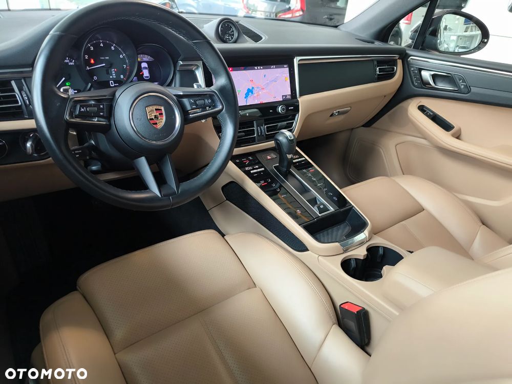 Porsche Macan Standard - 11