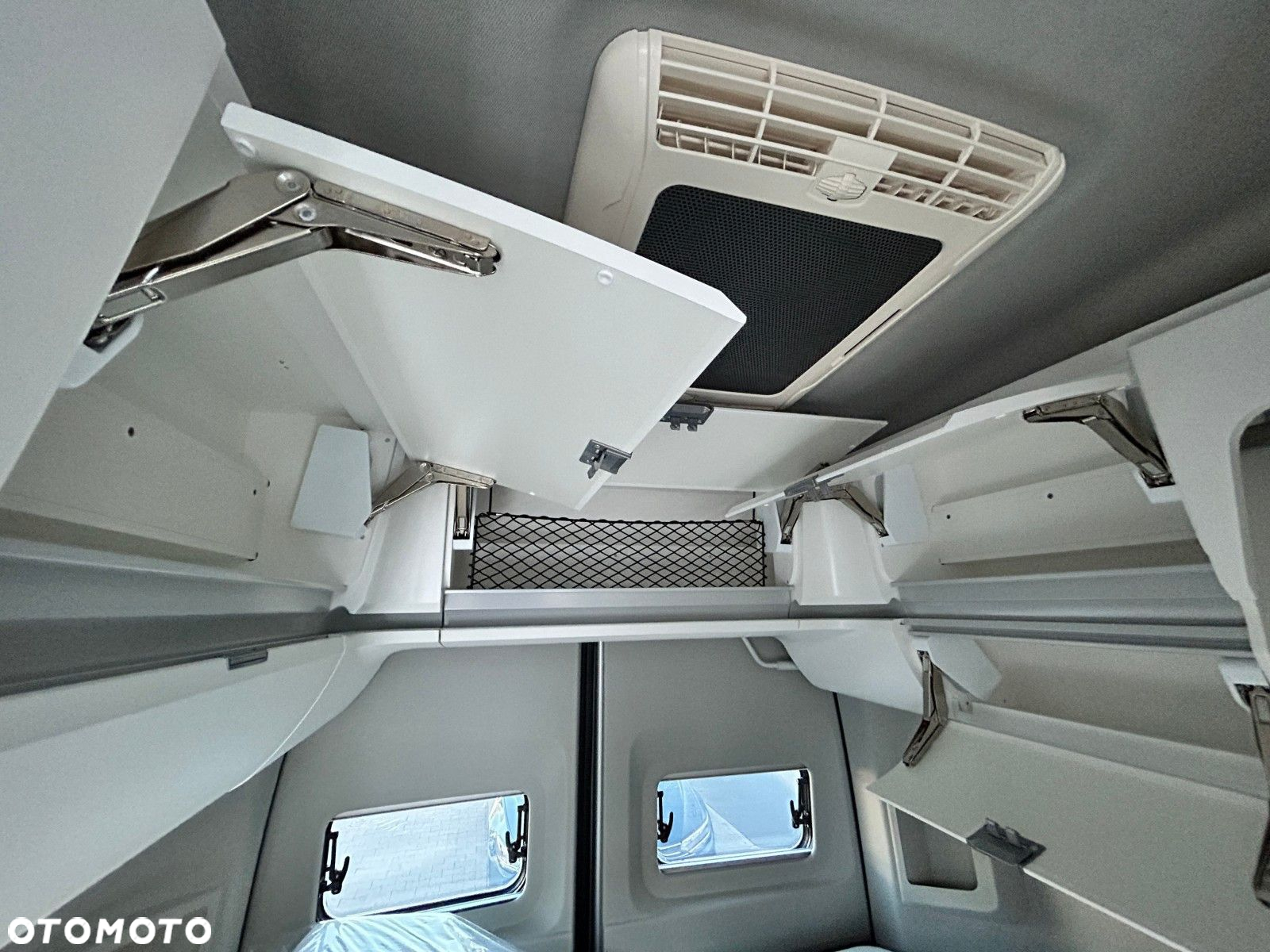 Volkswagen California - 18