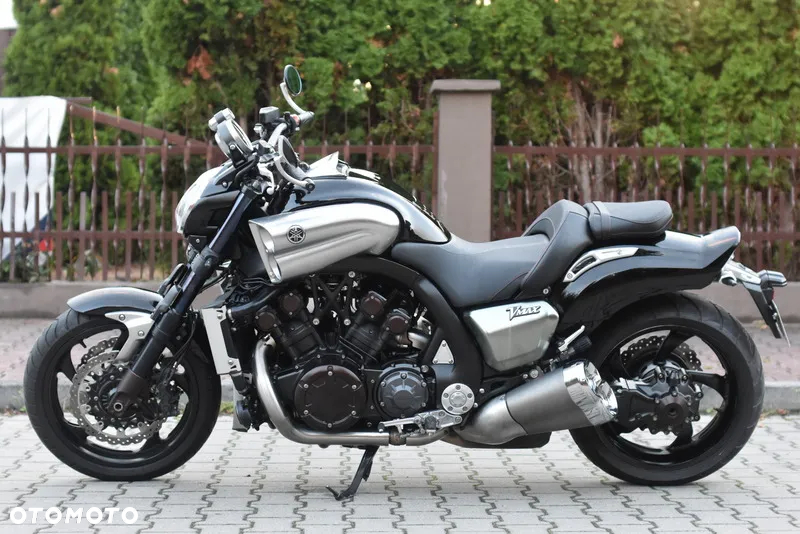 Yamaha V-MAX - 21