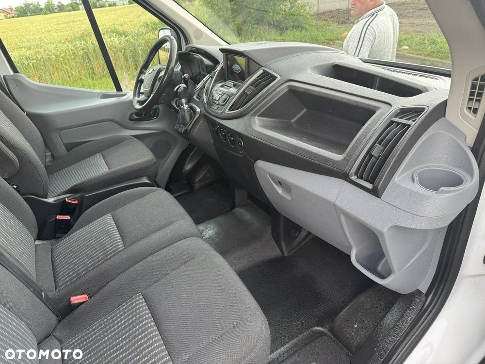 Ford Transit - 10