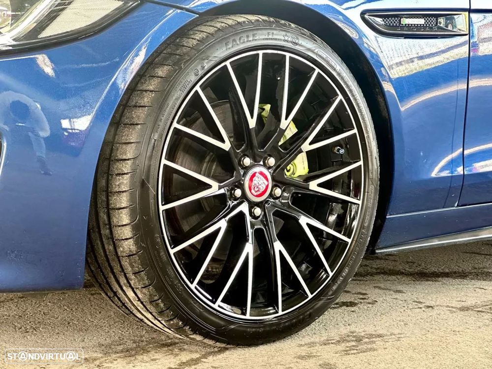 Jaguar XE 2.0 D R-Sport Aut. - 2