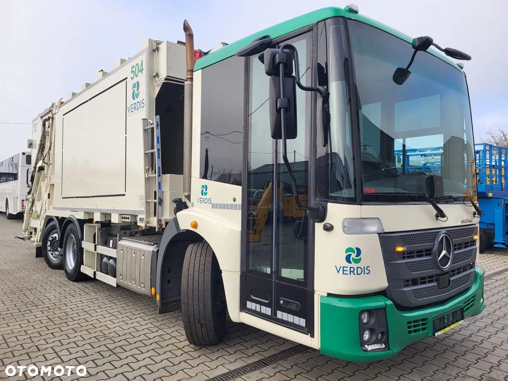 Mercedes-Benz Econic 2630 dwukomorowa - 2