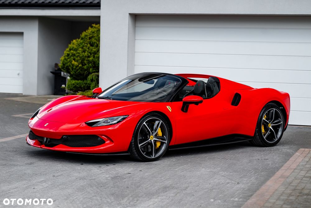 Ferrari 296 GTS - 13
