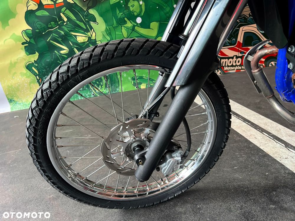 Yamaha WR - 17