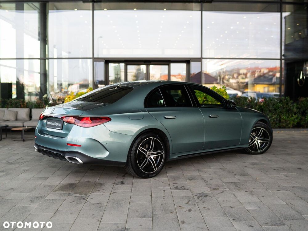 Mercedes-Benz Klasa E - 4