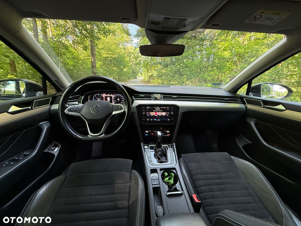 Volkswagen Passat - 13