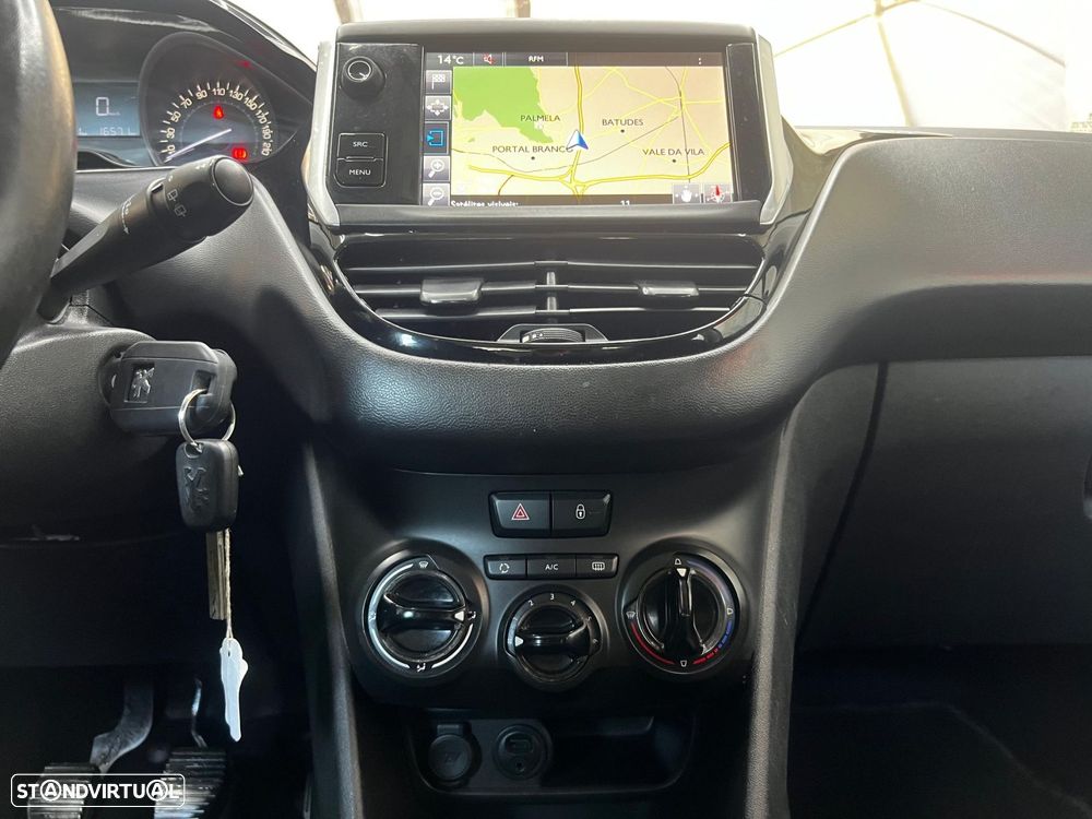 Peugeot 208 1.6 BlueHDi Allure - 26