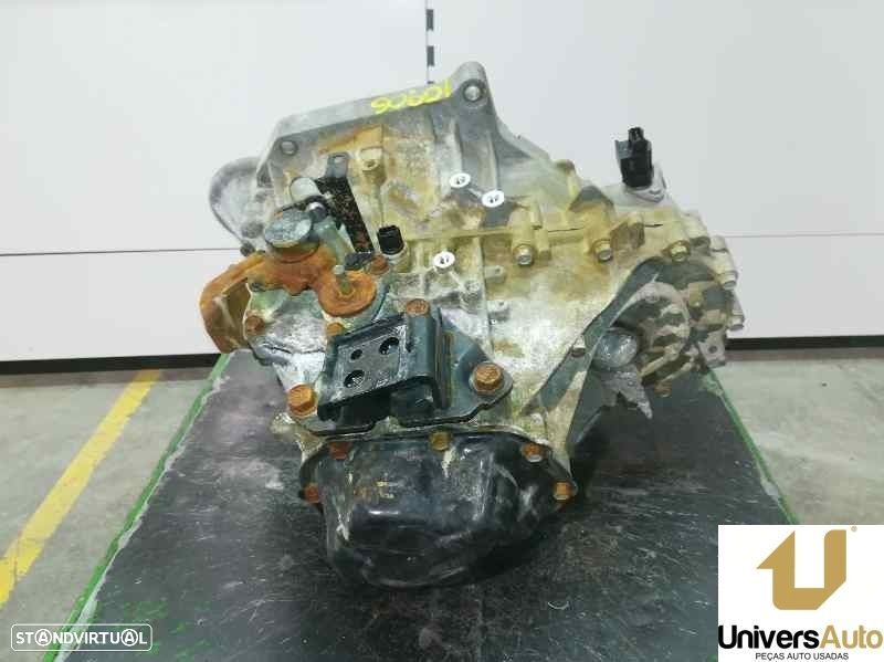 CAIXA VELOCIDADES HYUNDAI I30 2010 -T9J5G - 2