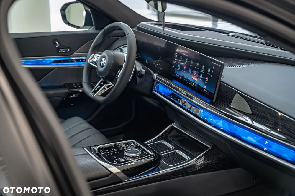 BMW Seria 7 740Li xDrive - 40