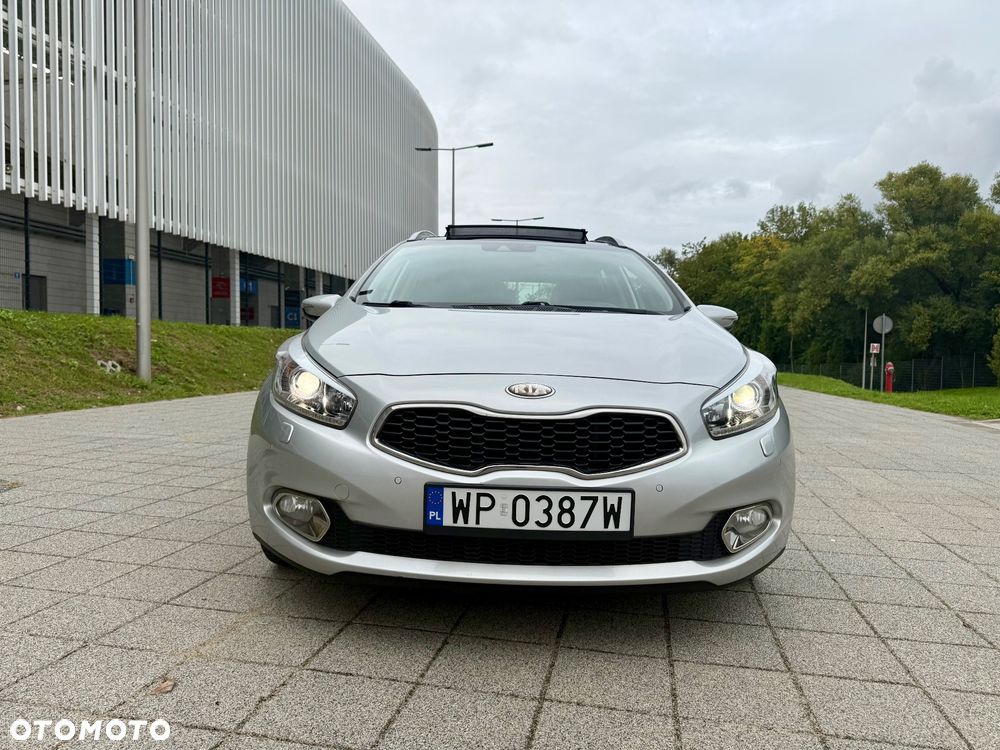 Kia Ceed 1.6 CRDi 128 ISG Platinum Edition - 9