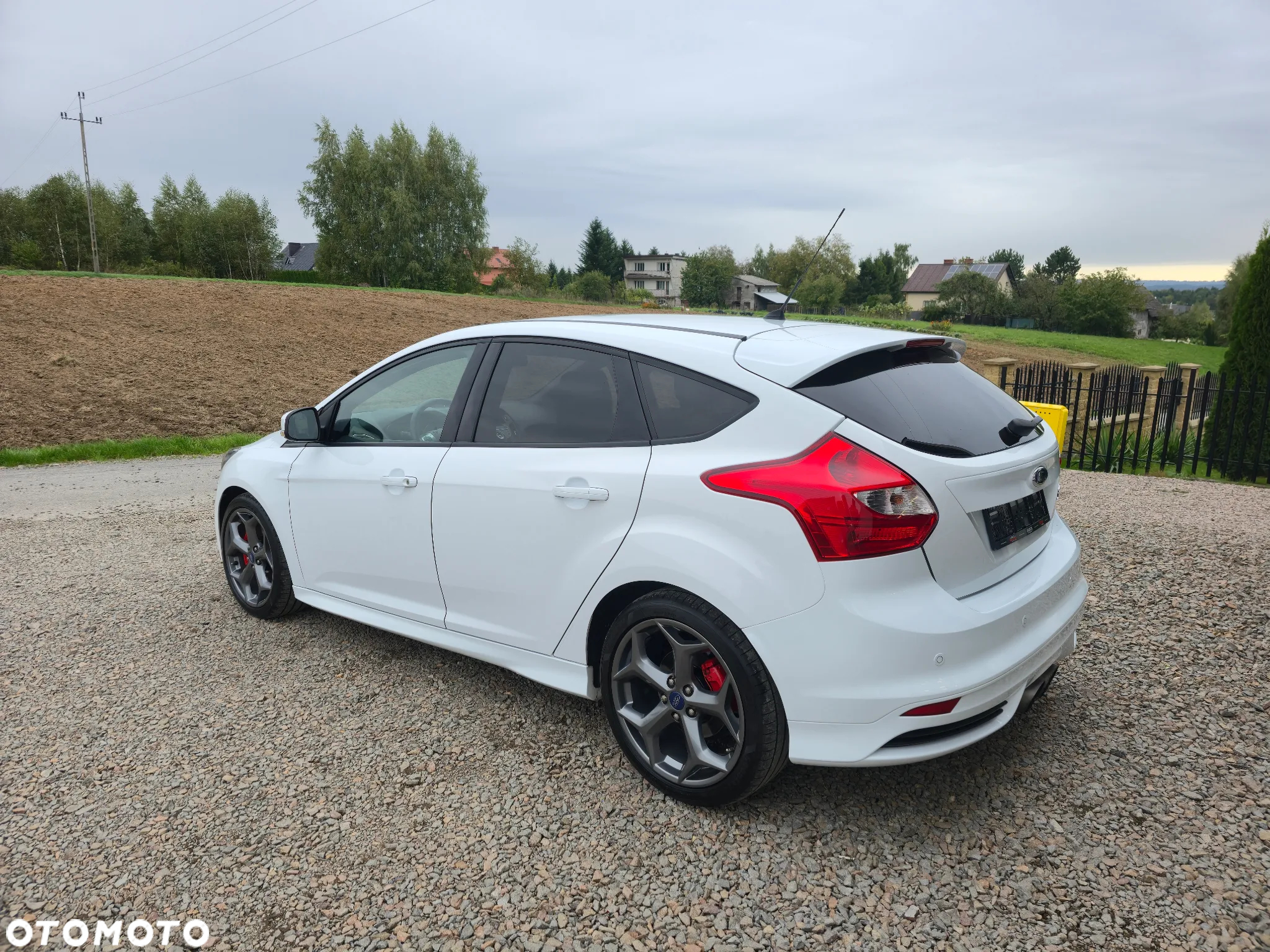 Ford Focus Turnier 2.0 EcoBoost ST mit Leder-Sport-Paket - 3
