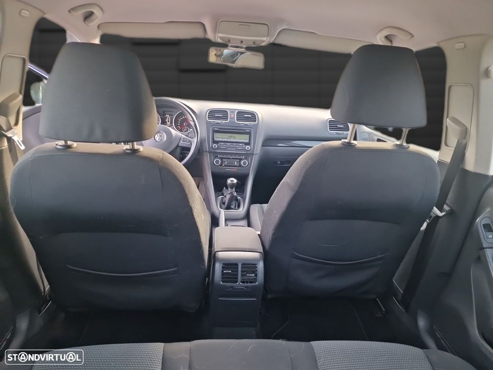 VW Golf 1.6 TDi Confortline - 9